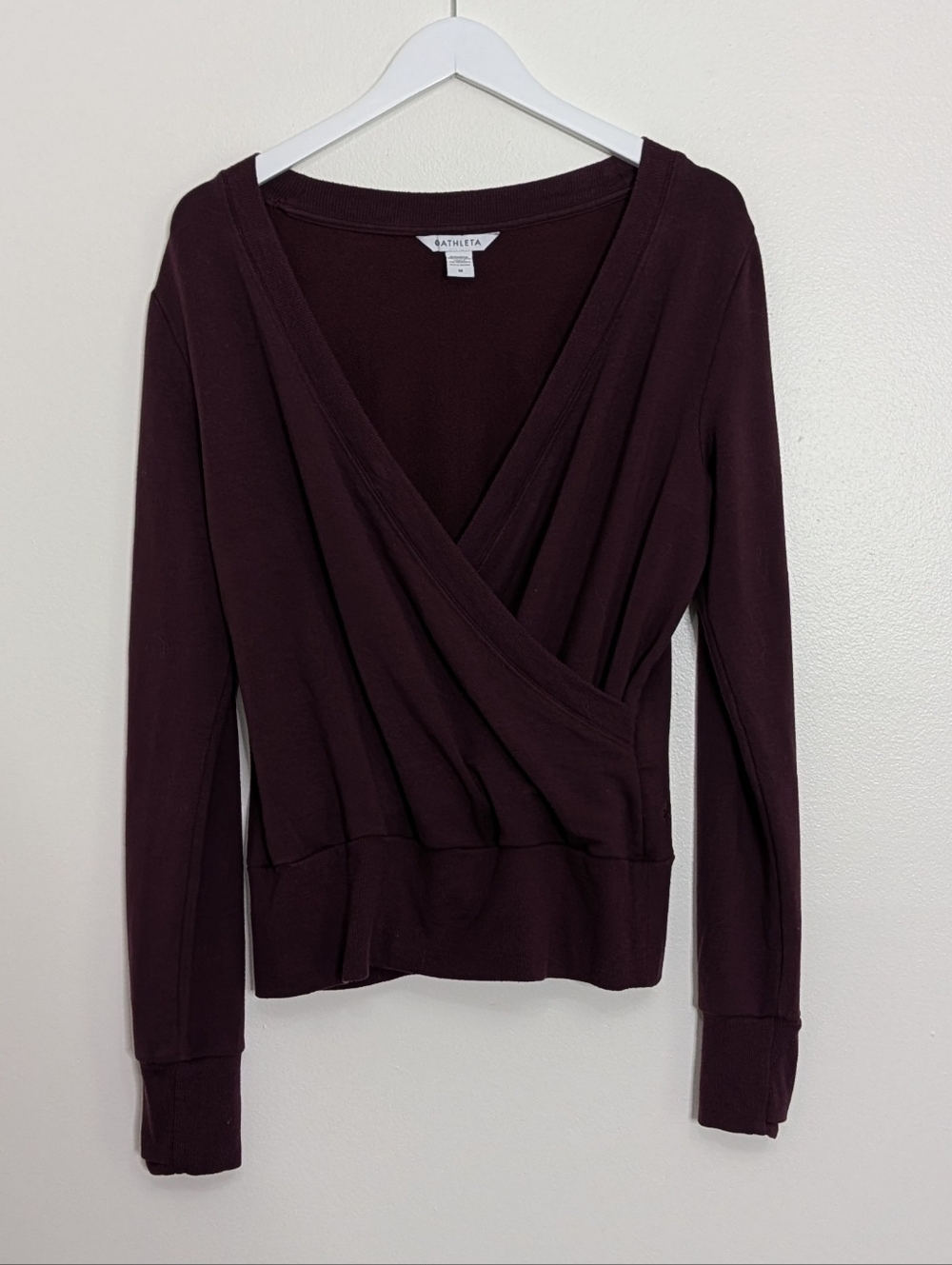 Athleta Sweatshirt Women Medium Red Wrap Burgundy Athleisure